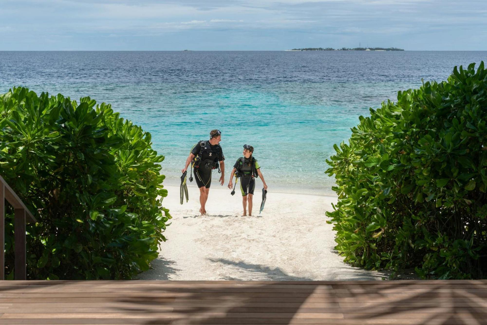 The St. Regis Maldives Vommuli Resort Hulhudheli Екстер'єр фото